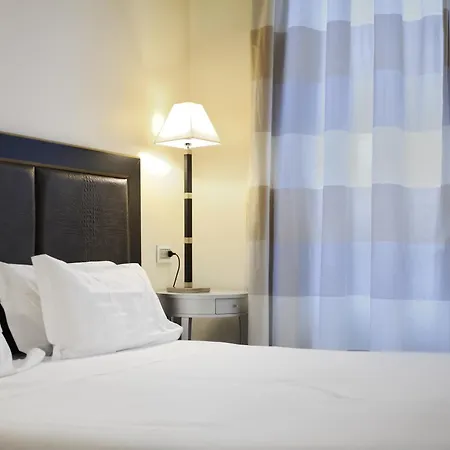 Canada Hotel 3*