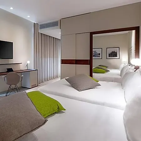 Hotel Canada 3*