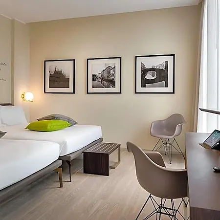 Canada Hotel