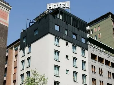 Canada Hotel 3*