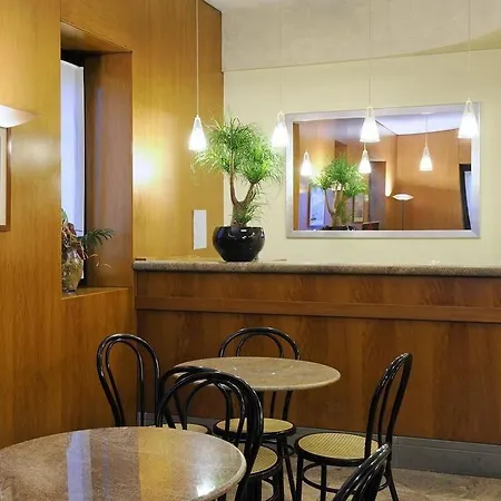 Hotel Canada Milan
