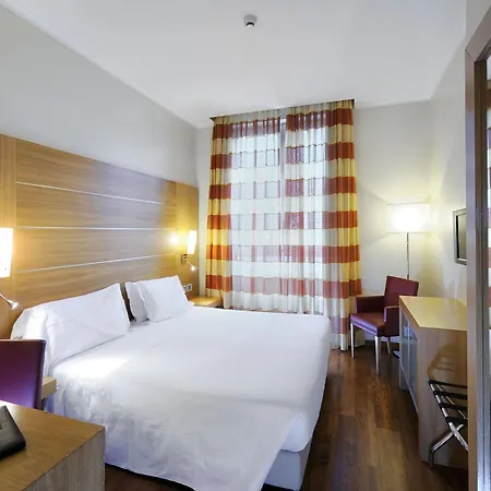 Canada Hotel 3*