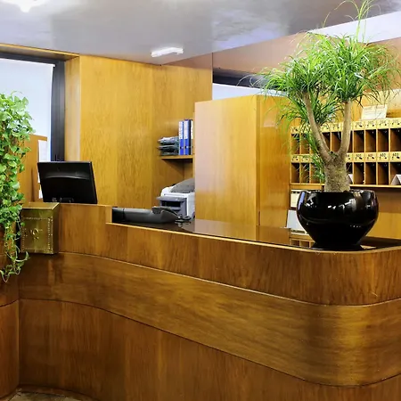 Canada Hotel 3*
