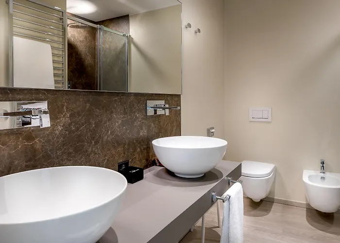 カナダ ホテル 3*