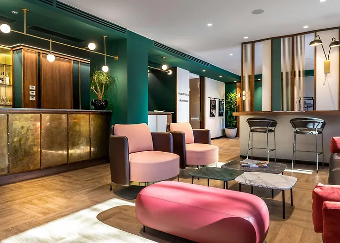 カナダ ホテル 3*