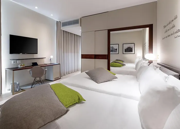 カナダ ホテル 3*