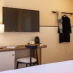 호텔 캐나다 3*
